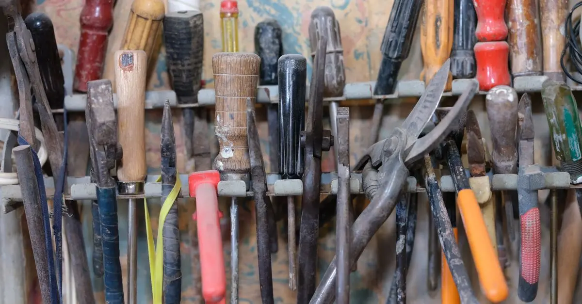 Step-by-Step Guide to Effective DIY Home Repairs