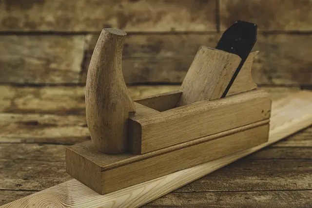 10 Essential Tools for Pro DIY Solutions