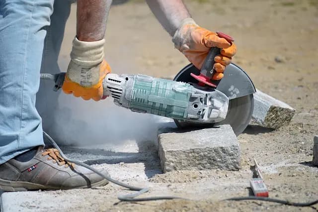 10 Essential DIY Solutions for Crafting Pro-Quality Projects