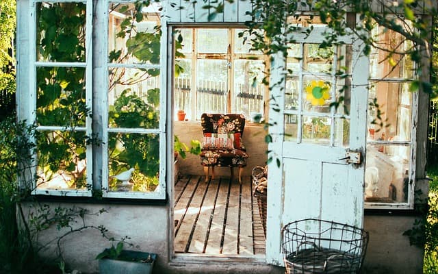 10 Effective DIY Solutions for Home Maintenance Tasks